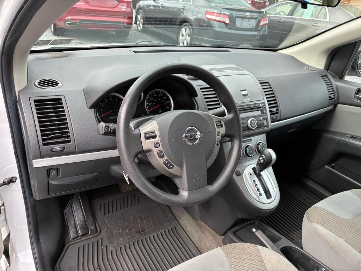 2012 WHITE NISSAN SENTRA SR 2.0 (3N1AB6AP1CL) with an 2.0L engine, Continuously Variable transmission, located at 117 North Cameron Street, Harrisburg, PA, 17101, (717) 963-8962, 40.267021, -76.875351 - Photo#14