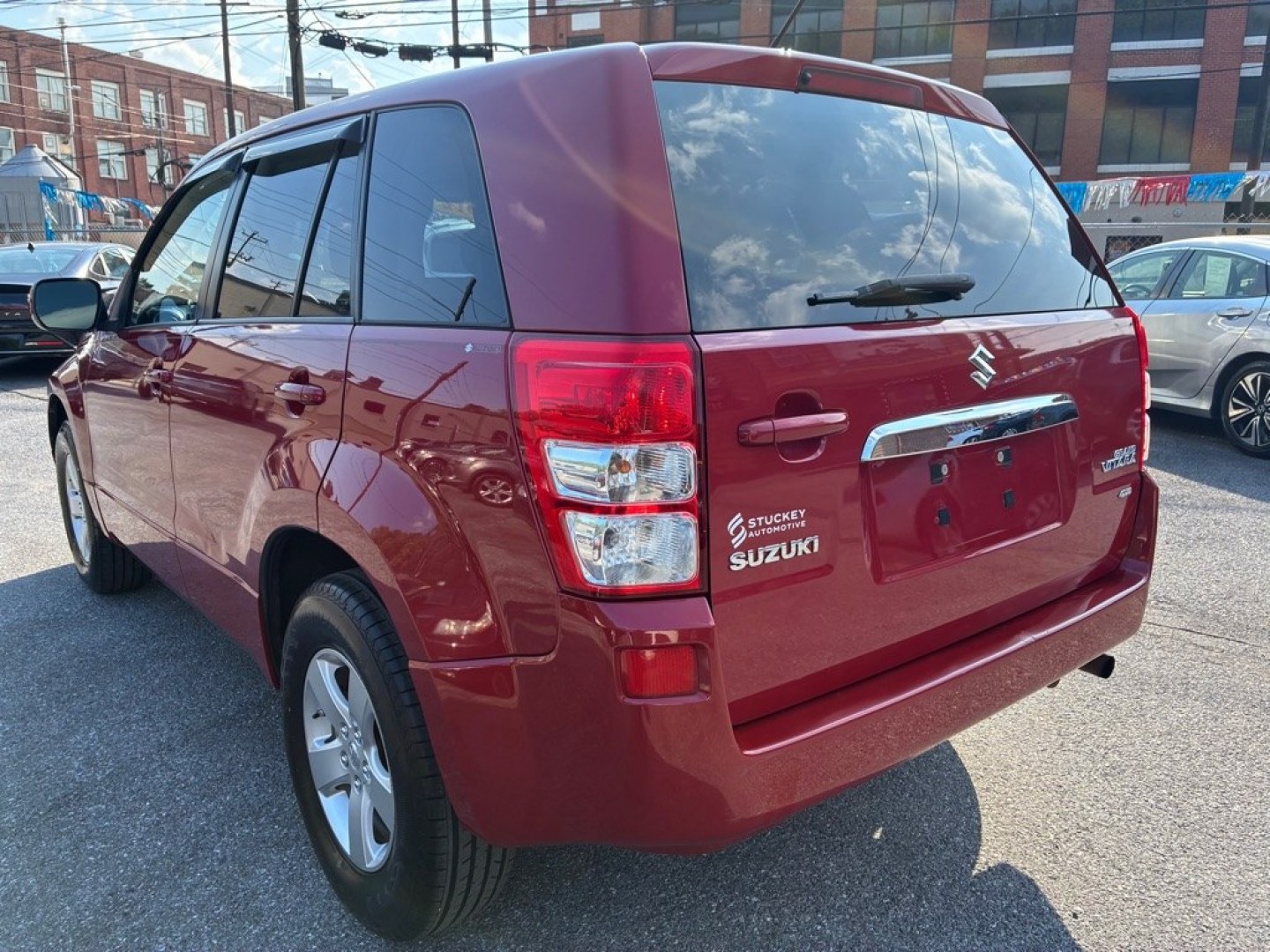 2012 RED SUZUKI GRAND VITARA PREMIUM (JS3TD0D64C4) with an 2.4L engine, Automatic transmission, located at 117 North Cameron Street, Harrisburg, PA, 17101, (717) 963-8962, 40.267021, -76.875351 - WE FINANCE!!! MOST vehicles are available for financing. Good Credit/ Challenged Credit/ No Credit - ALL Trade-Ins Welcomed!!! APPLY ONLINE or CALL us TODAY Please call us to discuss your cash and/or financing options. Thanks for checking our inventory! We're here to help.- Photo#2