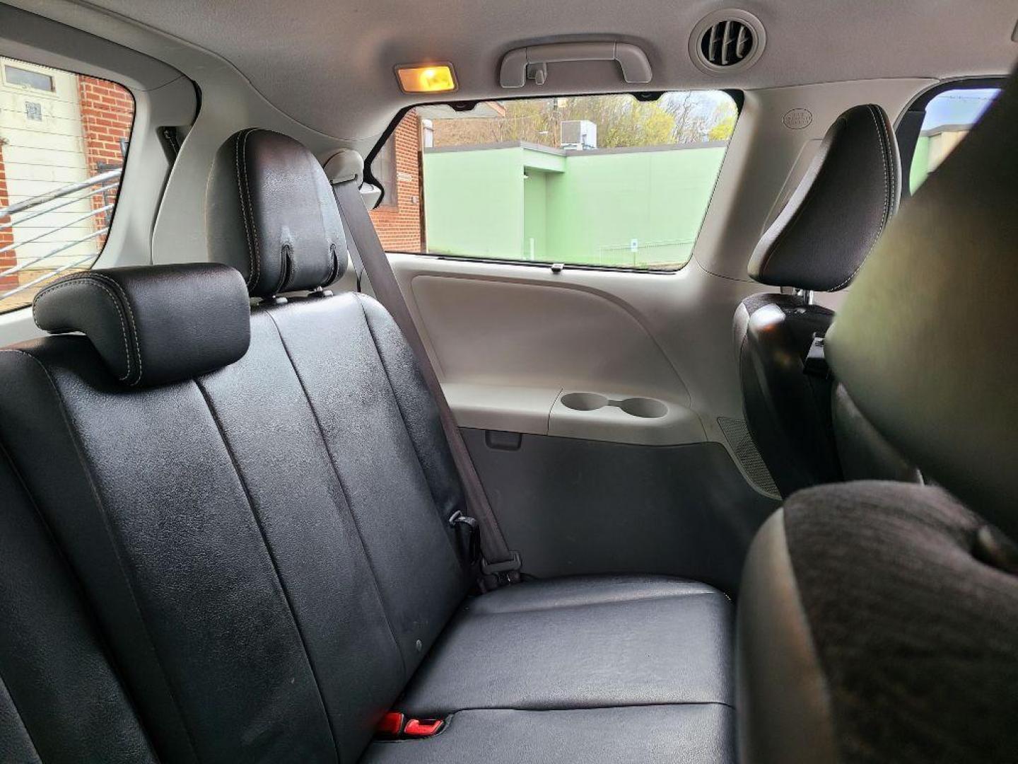 2012 WHITE TOYOTA SIENNA SPORT (5TDXK3DC8CS) with an 3.5L engine, Automatic transmission, located at 117 North Cameron Street, Harrisburg, PA, 17101, (717) 963-8962, 40.267021, -76.875351 - WE FINANCE!!! Good Credit/ Bad Credit/ No Credit - ALL Trade-Ins Welcomed!!! ***Guaranteed Credit Approval*** APPLY ONLINE or CALL us TODAY ;) Internet Prices and Marketplace Prices are SPECIAL discounted ***CASH DEALS*** Retail Prices are higher. Please call us to discuss your cash and finan - Photo#11