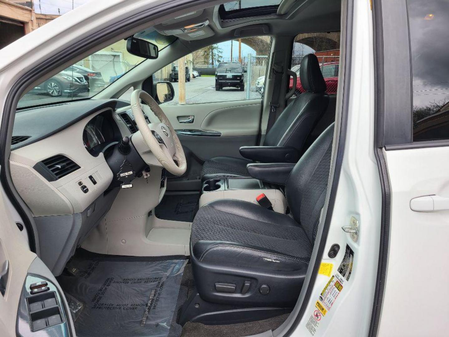 2012 WHITE TOYOTA SIENNA SPORT (5TDXK3DC8CS) with an 3.5L engine, Automatic transmission, located at 117 North Cameron Street, Harrisburg, PA, 17101, (717) 963-8962, 40.267021, -76.875351 - WE FINANCE!!! Good Credit/ Bad Credit/ No Credit - ALL Trade-Ins Welcomed!!! ***Guaranteed Credit Approval*** APPLY ONLINE or CALL us TODAY ;) Internet Prices and Marketplace Prices are SPECIAL discounted ***CASH DEALS*** Retail Prices are higher. Please call us to discuss your cash and finan - Photo#16