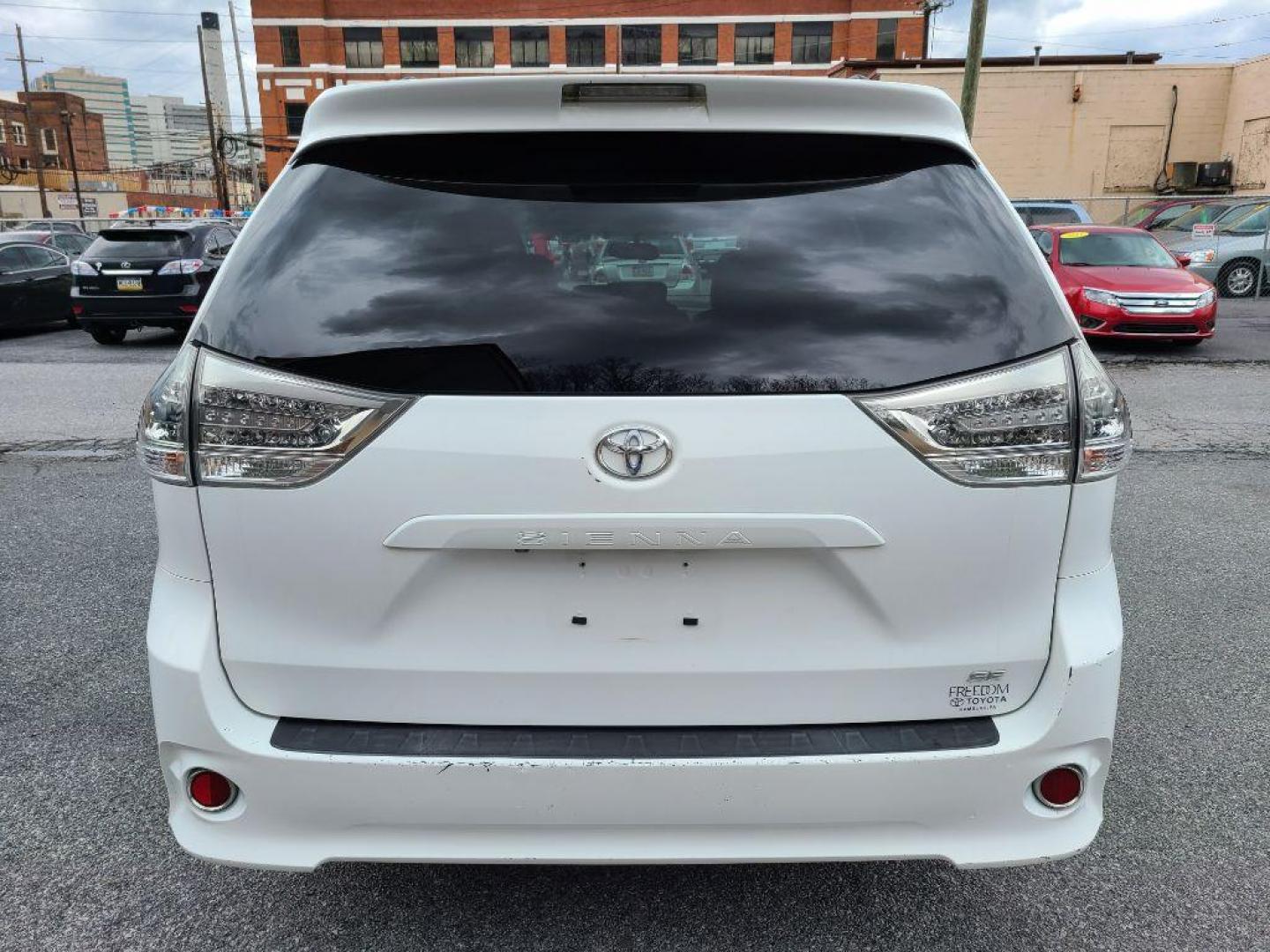 2012 WHITE TOYOTA SIENNA SPORT (5TDXK3DC8CS) with an 3.5L engine, Automatic transmission, located at 117 North Cameron Street, Harrisburg, PA, 17101, (717) 963-8962, 40.267021, -76.875351 - WE FINANCE!!! Good Credit/ Bad Credit/ No Credit - ALL Trade-Ins Welcomed!!! ***Guaranteed Credit Approval*** APPLY ONLINE or CALL us TODAY ;) Internet Prices and Marketplace Prices are SPECIAL discounted ***CASH DEALS*** Retail Prices are higher. Please call us to discuss your cash and finan - Photo#3