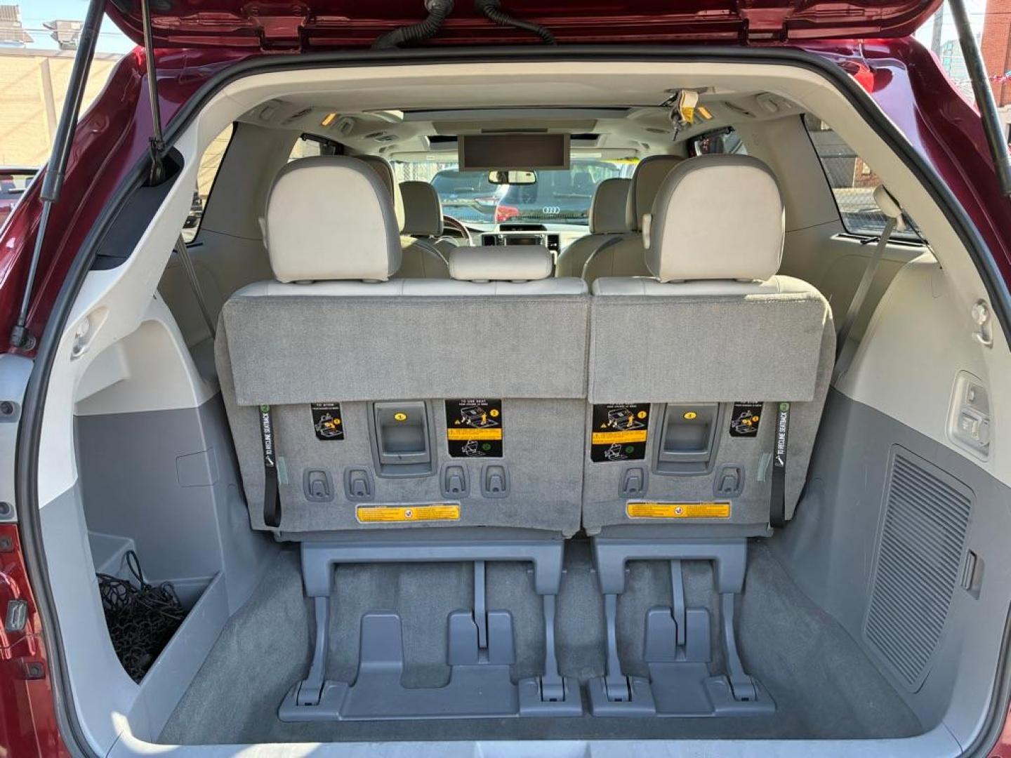 2012 RED TOYOTA SIENNA limited (5TDDK3DC2CS) with an 3.5L engine, Automatic transmission, located at 117 North Cameron Street, Harrisburg, PA, 17101, (717) 963-8962, 40.267021, -76.875351 - WE FINANCE!!! MOST vehicles are available for financing. Good Credit/ Challenged Credit/ No Credit - ALL Trade-Ins Welcomed!!! APPLY ONLINE or CALL us TODAY Please call us to discuss your cash and/or financing options. Thanks for checking our inventory! We're here to help. - Photo#12