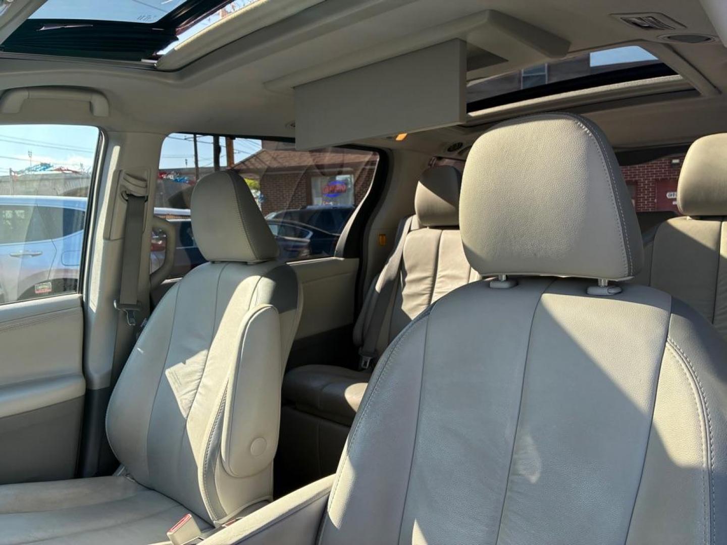 2012 RED TOYOTA SIENNA limited (5TDDK3DC2CS) with an 3.5L engine, Automatic transmission, located at 117 North Cameron Street, Harrisburg, PA, 17101, (717) 963-8962, 40.267021, -76.875351 - WE FINANCE!!! MOST vehicles are available for financing. Good Credit/ Challenged Credit/ No Credit - ALL Trade-Ins Welcomed!!! APPLY ONLINE or CALL us TODAY Please call us to discuss your cash and/or financing options. Thanks for checking our inventory! We're here to help. - Photo#15
