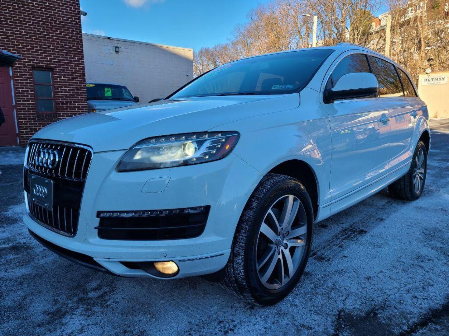 2013 WHITE AUDI Q7 PREMIUM PLUS (WA1LGAFE1DD) with an 3.0L engine, Automatic transmission, located at 117 North Cameron Street, Harrisburg, PA, 17101, (717) 963-8962, 40.267021, -76.875351 - Photo#0