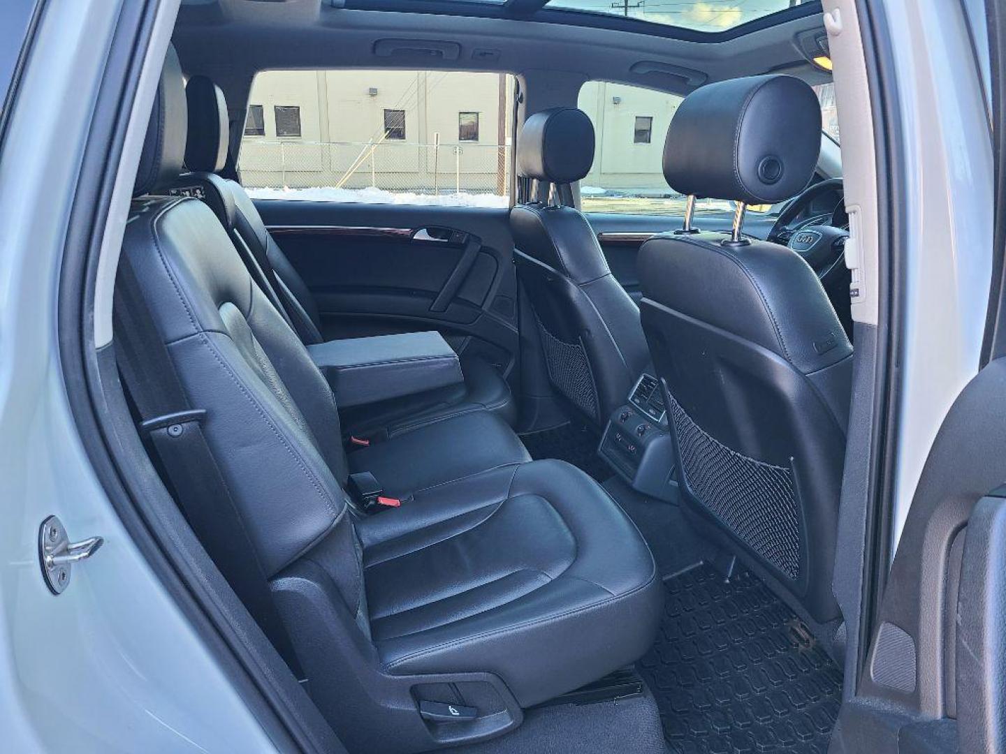 2013 WHITE AUDI Q7 PREMIUM PLUS (WA1LGAFE1DD) with an 3.0L engine, Automatic transmission, located at 117 North Cameron Street, Harrisburg, PA, 17101, (717) 963-8962, 40.267021, -76.875351 - Photo#11