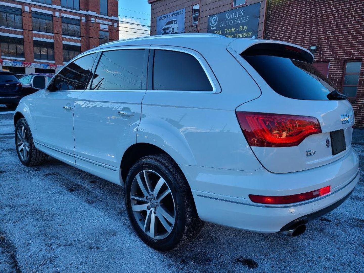 2013 WHITE AUDI Q7 PREMIUM PLUS (WA1LGAFE1DD) with an 3.0L engine, Automatic transmission, located at 117 North Cameron Street, Harrisburg, PA, 17101, (717) 963-8962, 40.267021, -76.875351 - Photo#2