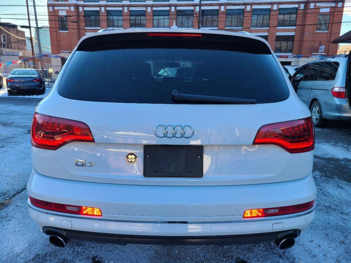 2013 WHITE AUDI Q7 PREMIUM PLUS (WA1LGAFE1DD) with an 3.0L engine, Automatic transmission, located at 117 North Cameron Street, Harrisburg, PA, 17101, (717) 963-8962, 40.267021, -76.875351 - Photo#3