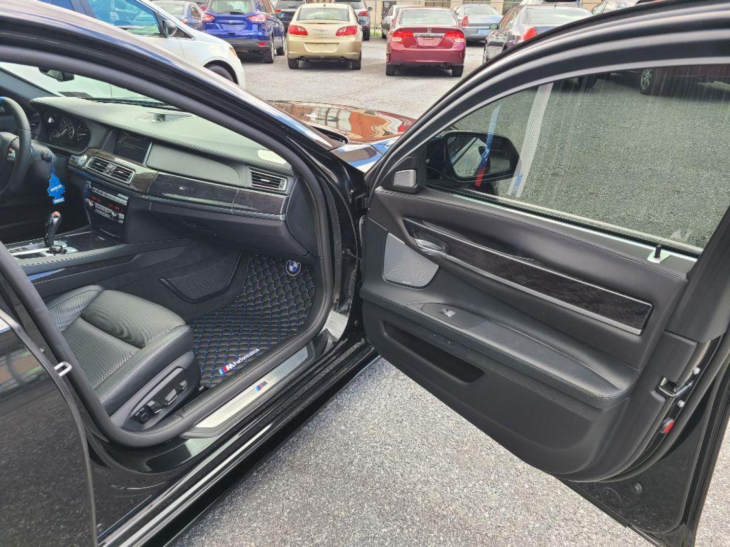2013 BLACK BMW 750 LI (WBAYE8C50DD) with an 4.4L engine, Automatic transmission, located at 7981 Paxton Street, Harrisburg, PA, 17111, (717) 561-2926, 40.261490, -76.749229 - WE FINANCE!!! Good Credit/ Bad Credit/ No Credit - ALL Trade-Ins Welcomed!!! ***Guaranteed Credit Approval*** APPLY ONLINE or CALL us TODAY ;) Internet Prices and Marketplace Prices are SPECIAL discounted ***CASH DEALS*** Retail Prices are higher. Please call us to discuss your cash and finan - Photo#11