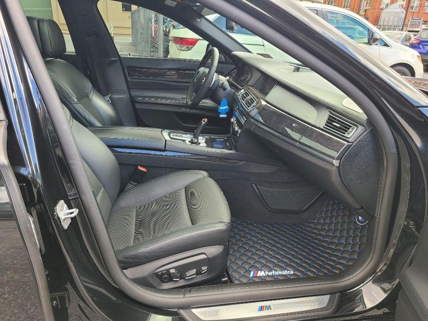 2013 BLACK BMW 750 LI (WBAYE8C50DD) with an 4.4L engine, Automatic transmission, located at 7981 Paxton Street, Harrisburg, PA, 17111, (717) 561-2926, 40.261490, -76.749229 - WE FINANCE!!! Good Credit/ Bad Credit/ No Credit - ALL Trade-Ins Welcomed!!! ***Guaranteed Credit Approval*** APPLY ONLINE or CALL us TODAY ;) Internet Prices and Marketplace Prices are SPECIAL discounted ***CASH DEALS*** Retail Prices are higher. Please call us to discuss your cash and finan - Photo#12