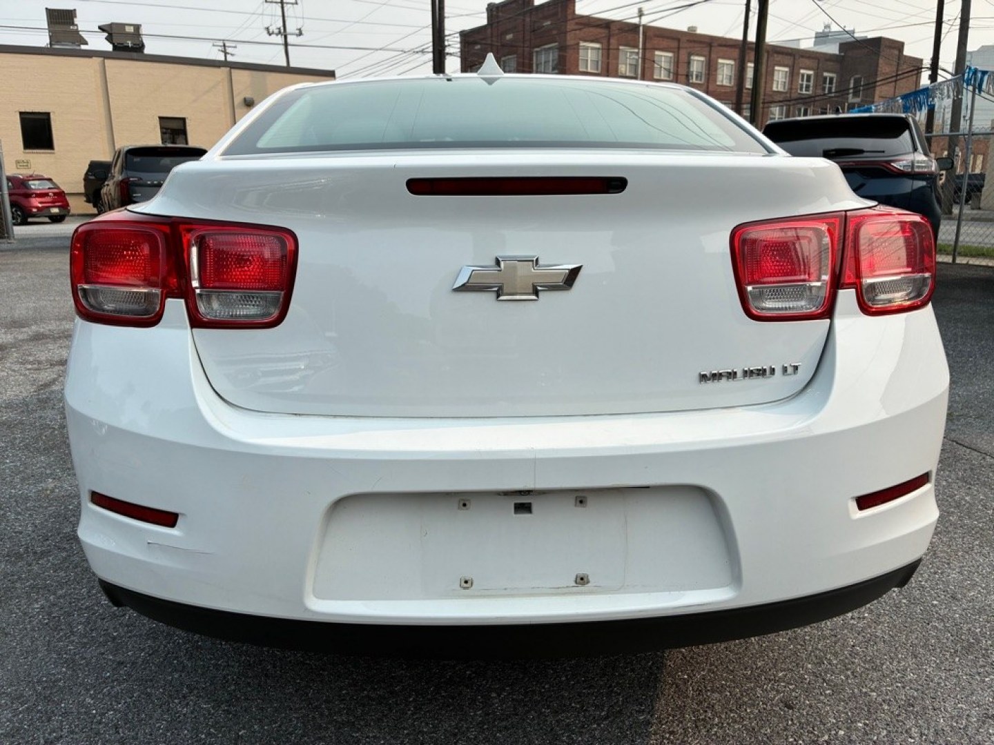 2013 WHITE CHEVROLET MALIBU 1LT (1G11C5SA1DF) with an 2.5L engine, Automatic transmission, located at 117 North Cameron Street, Harrisburg, PA, 17101, (717) 963-8962, 40.267021, -76.875351 - WE FINANCE!!! MOST vehicles are available for financing. Good Credit/ Challenged Credit/ No Credit - ALL Trade-Ins Welcomed!!! APPLY ONLINE or CALL us TODAY Please call us to discuss your cash and/or financing options. Thanks for checking our inventory! We're here to help.- Photo#3