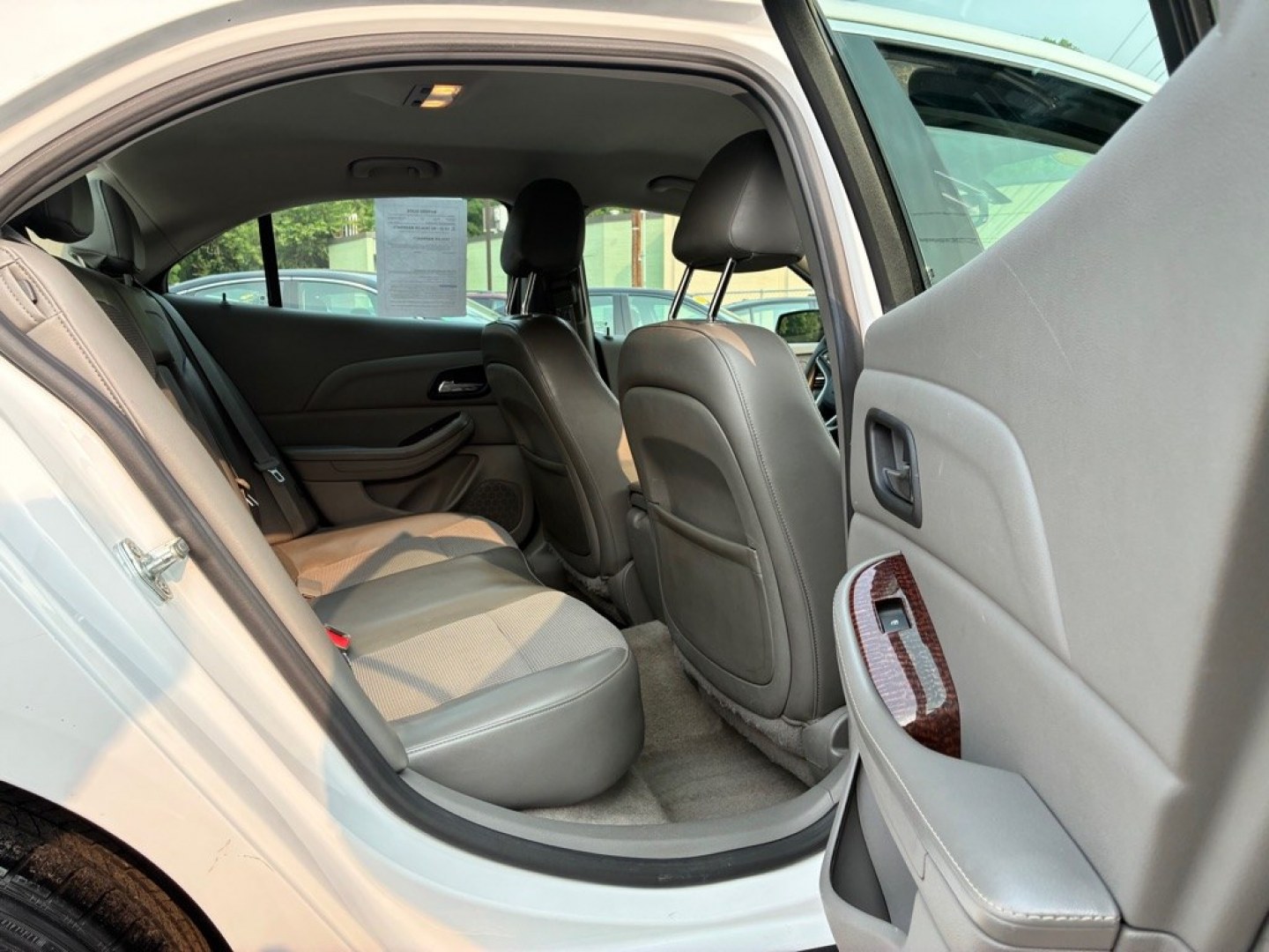2013 WHITE CHEVROLET MALIBU 1LT (1G11C5SA1DF) with an 2.5L engine, Automatic transmission, located at 117 North Cameron Street, Harrisburg, PA, 17101, (717) 963-8962, 40.267021, -76.875351 - WE FINANCE!!! MOST vehicles are available for financing. Good Credit/ Challenged Credit/ No Credit - ALL Trade-Ins Welcomed!!! APPLY ONLINE or CALL us TODAY Please call us to discuss your cash and/or financing options. Thanks for checking our inventory! We're here to help.- Photo#9