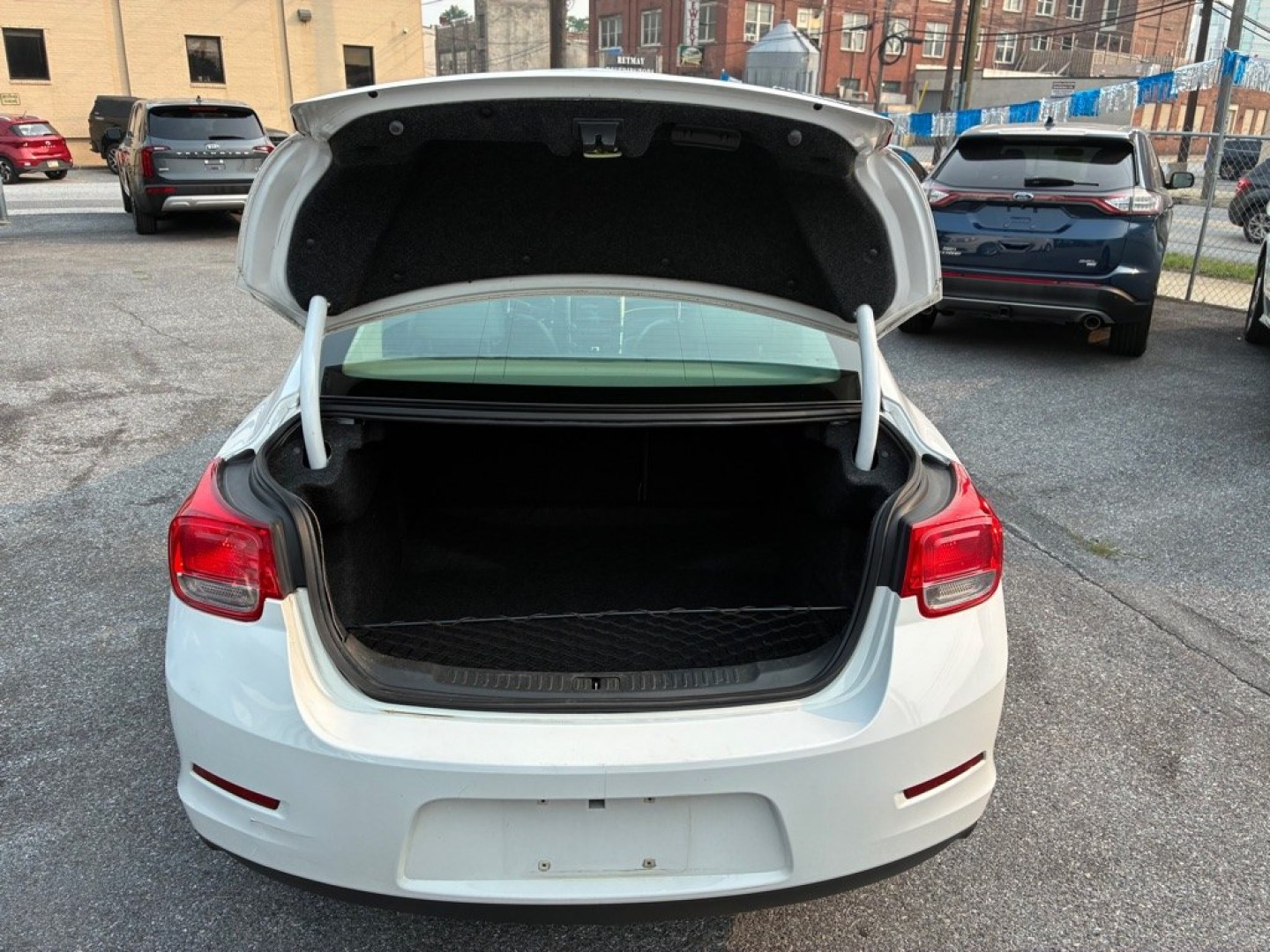 2013 WHITE CHEVROLET MALIBU 1LT (1G11C5SA1DF) with an 2.5L engine, Automatic transmission, located at 117 North Cameron Street, Harrisburg, PA, 17101, (717) 963-8962, 40.267021, -76.875351 - WE FINANCE!!! MOST vehicles are available for financing. Good Credit/ Challenged Credit/ No Credit - ALL Trade-Ins Welcomed!!! APPLY ONLINE or CALL us TODAY Please call us to discuss your cash and/or financing options. Thanks for checking our inventory! We're here to help.- Photo#10