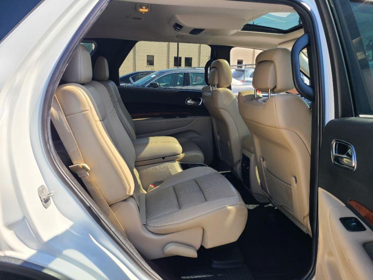 2013 WHITE DODGE DURANGO CITADEL (1C4RDJEGXDC) with an 3.6L engine, Automatic transmission, located at 117 North Cameron Street, Harrisburg, PA, 17101, (717) 963-8962, 40.267021, -76.875351 - WE FINANCE!!! Good Credit/ Bad Credit/ No Credit - ALL Trade-Ins Welcomed!!! ***Guaranteed Credit Approval*** APPLY ONLINE or CALL us TODAY ;) Internet Prices and Marketplace Prices are SPECIAL discounted ***CASH DEALS*** Retail Prices are higher. Please call us to discuss your cash and finan - Photo#9