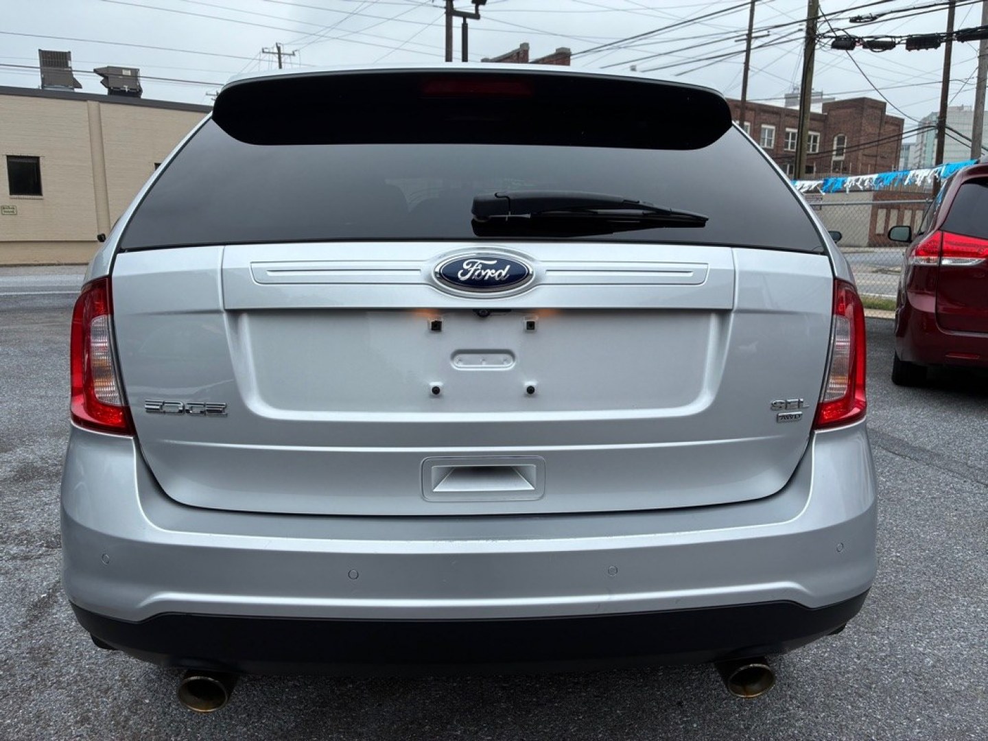2013 SILVER FORD EDGE SEL (2FMDK4JC4DB) with an 3.5L engine, Automatic transmission, located at 117 North Cameron Street, Harrisburg, PA, 17101, (717) 963-8962, 40.267021, -76.875351- Photo#3