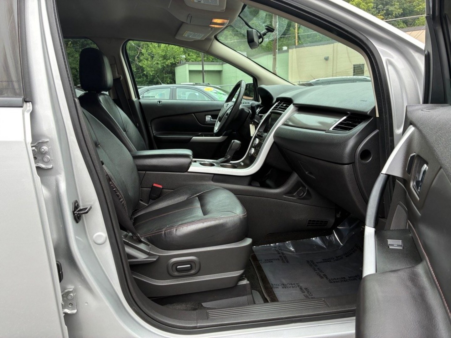 2013 SILVER FORD EDGE SEL (2FMDK4JC4DB) with an 3.5L engine, Automatic transmission, located at 117 North Cameron Street, Harrisburg, PA, 17101, (717) 963-8962, 40.267021, -76.875351- Photo#8