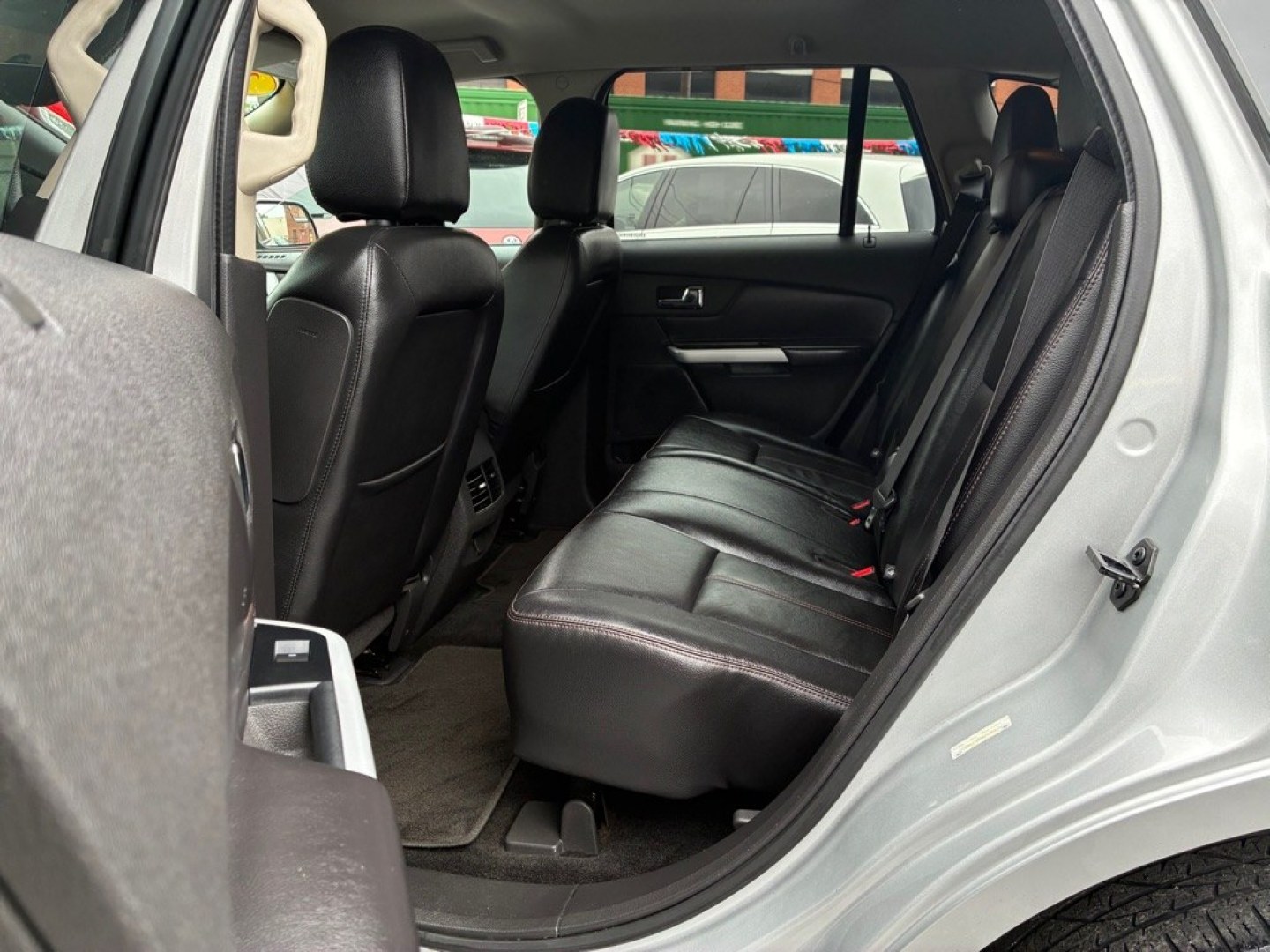 2013 SILVER FORD EDGE SEL (2FMDK4JC4DB) with an 3.5L engine, Automatic transmission, located at 117 North Cameron Street, Harrisburg, PA, 17101, (717) 963-8962, 40.267021, -76.875351- Photo#11