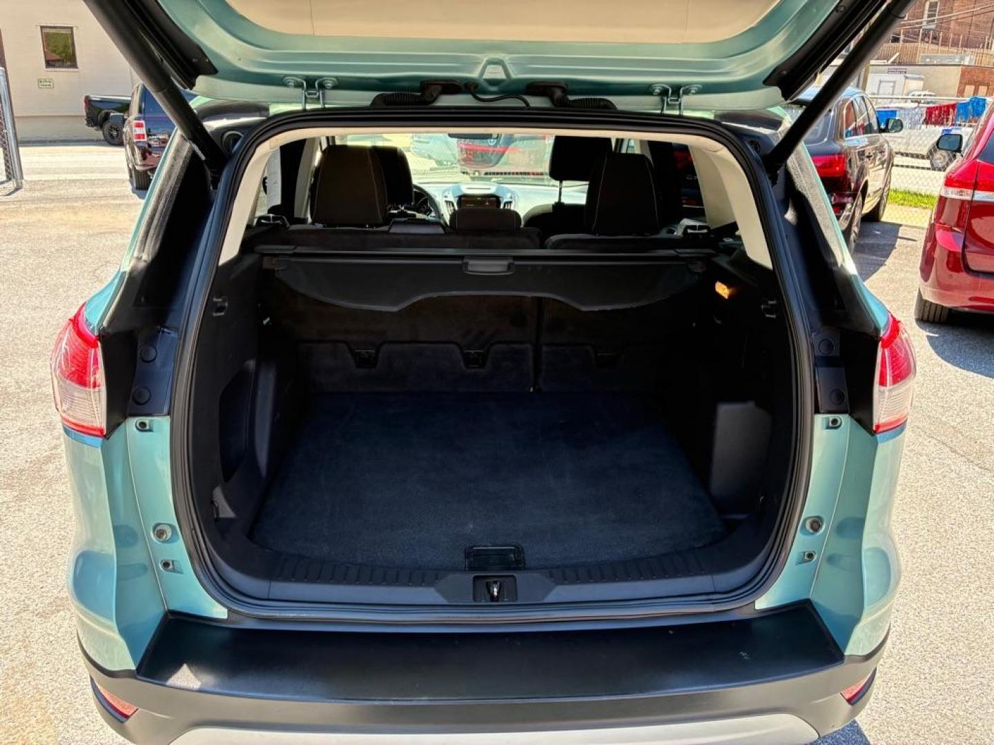 2013 GREEN FORD ESCAPE SE (1FMCU0GX1DU) with an 1.6L engine, Automatic transmission, located at 117 North Cameron Street, Harrisburg, PA, 17101, (717) 963-8962, 40.267021, -76.875351 - WE FINANCE!!! MOST vehicles are available for financing. Good Credit/ Challenged Credit/ No Credit - ALL Trade-Ins Welcomed!!! APPLY ONLINE or CALL us TODAY Please call us to discuss your cash and/or financing options. Thanks for checking our inventory! We're here to help. - Photo#10
