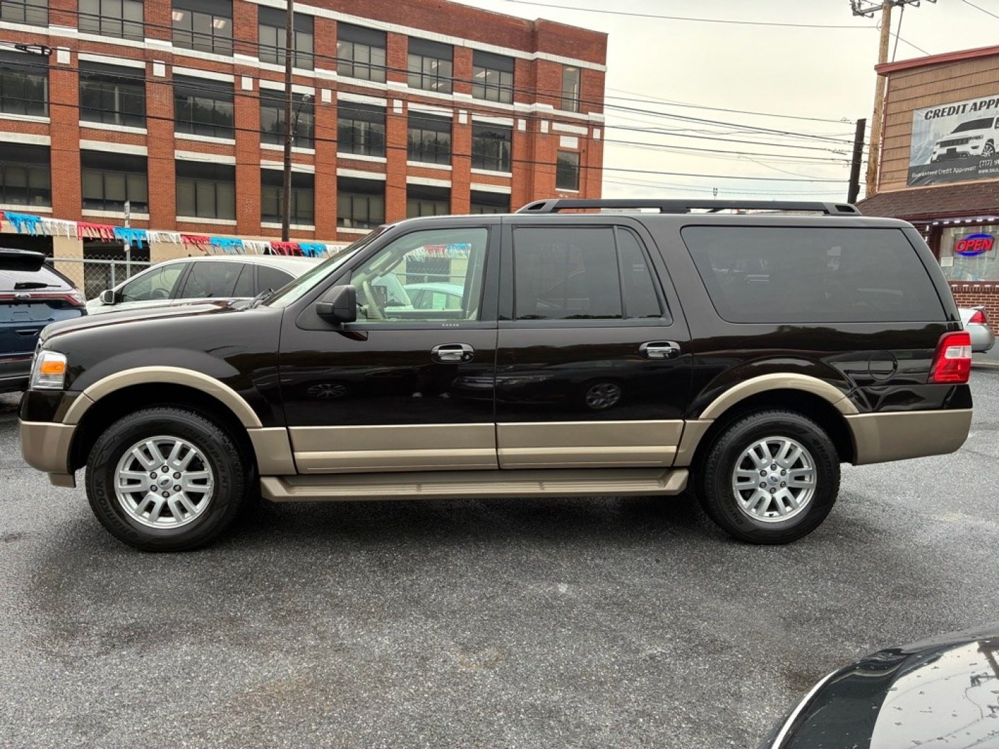 2013 BROWN FORD EXPEDITION EL XLT (1FMJK1J58DE) with an 5.4L engine, Automatic transmission, located at 117 North Cameron Street, Harrisburg, PA, 17101, (717) 963-8962, 40.267021, -76.875351 - WE FINANCE!!! MOST vehicles are available for financing. Good Credit/ Challenged Credit/ No Credit - ALL Trade-Ins Welcomed!!! APPLY ONLINE or CALL us TODAY Please call us to discuss your cash and/or financing options. Thanks for checking our inventory! We're here to help.- Photo#1