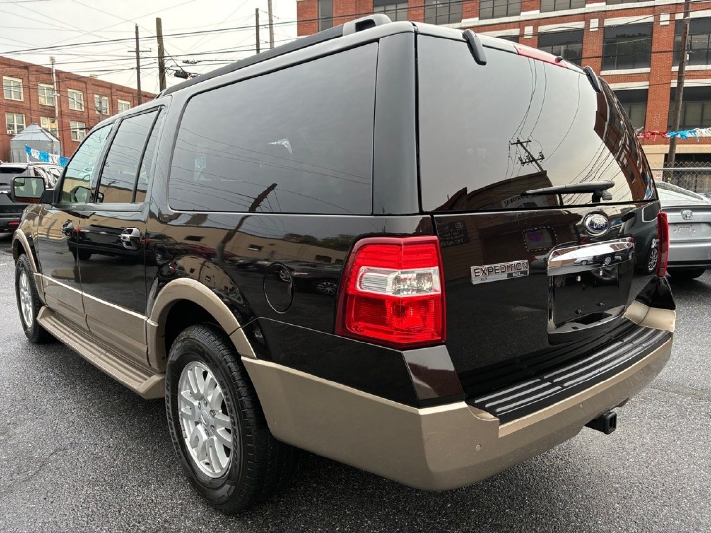 2013 BROWN FORD EXPEDITION EL XLT (1FMJK1J58DE) with an 5.4L engine, Automatic transmission, located at 117 North Cameron Street, Harrisburg, PA, 17101, (717) 963-8962, 40.267021, -76.875351 - WE FINANCE!!! MOST vehicles are available for financing. Good Credit/ Challenged Credit/ No Credit - ALL Trade-Ins Welcomed!!! APPLY ONLINE or CALL us TODAY Please call us to discuss your cash and/or financing options. Thanks for checking our inventory! We're here to help.- Photo#2
