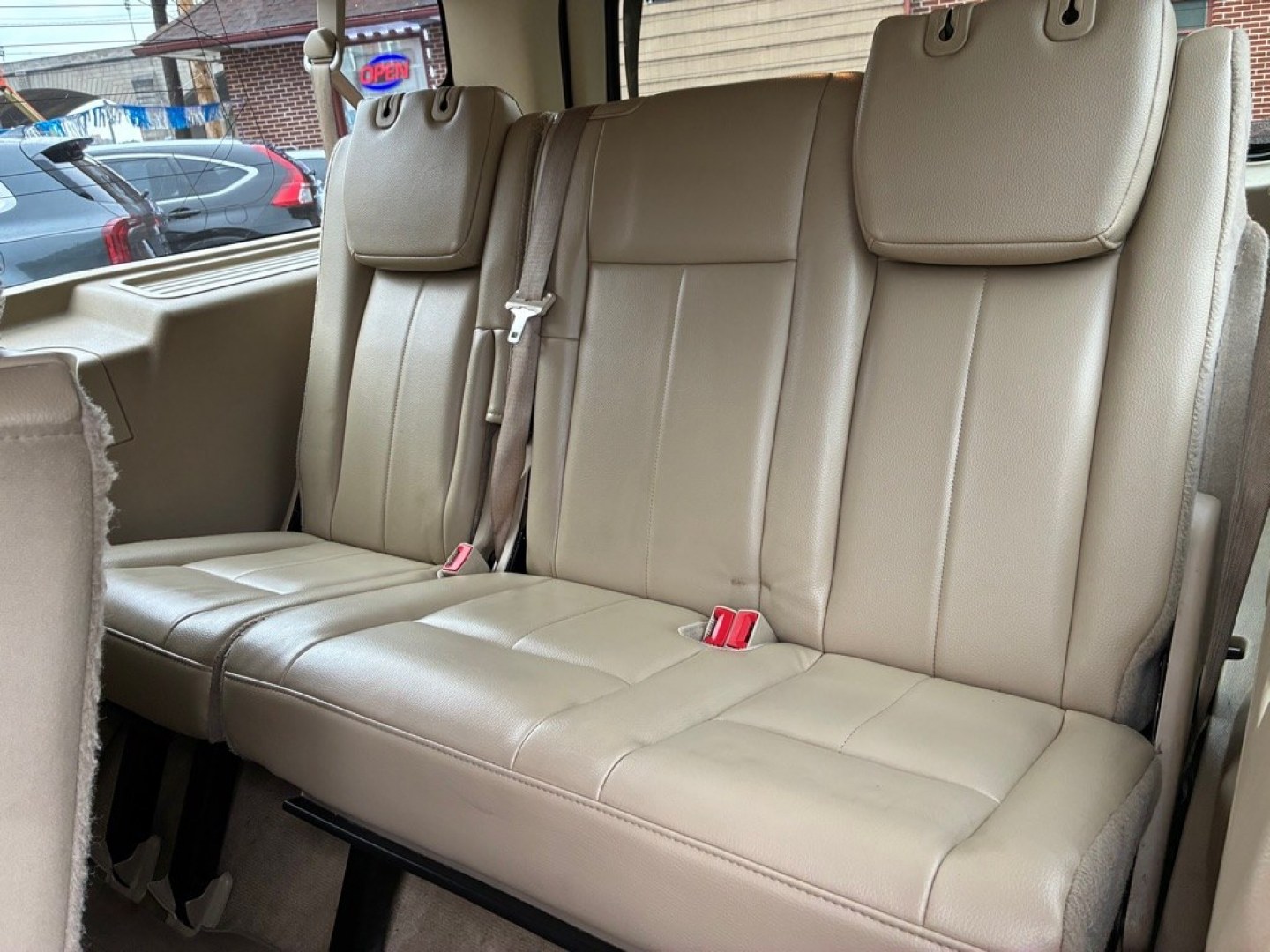 2013 BROWN FORD EXPEDITION EL XLT (1FMJK1J58DE) with an 5.4L engine, Automatic transmission, located at 117 North Cameron Street, Harrisburg, PA, 17101, (717) 963-8962, 40.267021, -76.875351 - WE FINANCE!!! MOST vehicles are available for financing. Good Credit/ Challenged Credit/ No Credit - ALL Trade-Ins Welcomed!!! APPLY ONLINE or CALL us TODAY Please call us to discuss your cash and/or financing options. Thanks for checking our inventory! We're here to help.- Photo#12