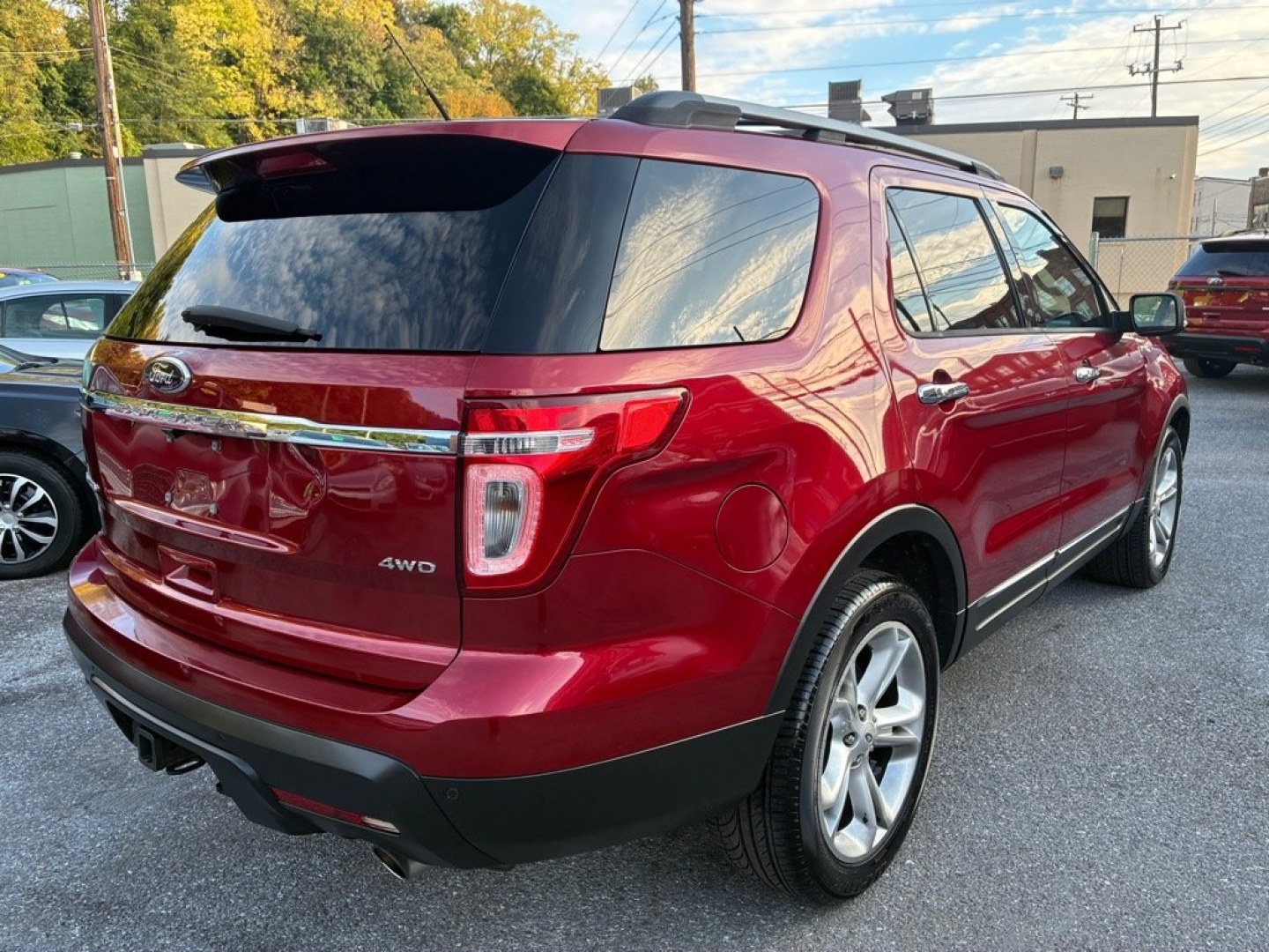 2013 RED FORD EXPLORER LIMITED (1FM5K8F87DG) with an 3.5L engine, Automatic transmission, located at 131 N Cameron st, Harrisburg, PA, 17101, (717) 561-2926, 40.267086, -76.875374 - WE FINANCE!!! Good Credit/ Bad Credit/ No Credit - ALL Trade-Ins Welcomed!!! ***Guaranteed Credit Approval*** APPLY ONLINE or CALL us TODAY ;) Internet Prices and Marketplace Prices are SPECIAL discounted ***CASH DEALS*** Retail Prices are higher. Please call us to discuss your cash and finan- Photo#4