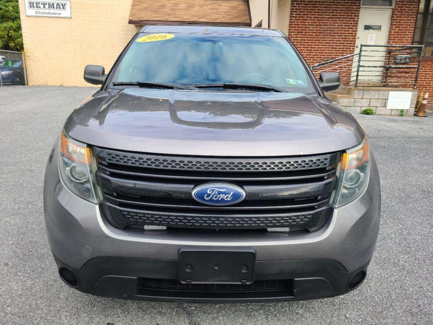 2013 GRAY FORD EXPLORER POLICE INTERCEPTOR (1FM5K8AR8DG) with an 3.7L engine, Automatic transmission, located at 117 North Cameron Street, Harrisburg, PA, 17101, (717) 963-8962, 40.267021, -76.875351 - WE FINANCE!!! Good Credit/ Bad Credit/ No Credit - ALL Trade-Ins Welcomed!!! ***Guaranteed Credit Approval*** APPLY ONLINE or CALL us TODAY ;) Please call us to discuss your cash and financing options. - Photo#7