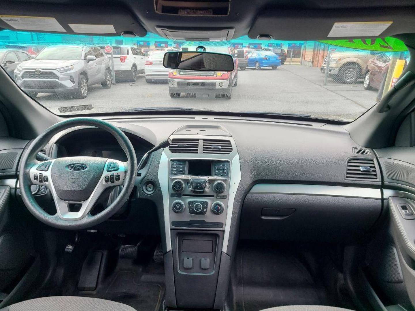 2013 GRAY FORD EXPLORER POLICE INTERCEPTOR (1FM5K8AR8DG) with an 3.7L engine, Automatic transmission, located at 117 North Cameron Street, Harrisburg, PA, 17101, (717) 963-8962, 40.267021, -76.875351 - WE FINANCE!!! Good Credit/ Bad Credit/ No Credit - ALL Trade-Ins Welcomed!!! ***Guaranteed Credit Approval*** APPLY ONLINE or CALL us TODAY ;) Please call us to discuss your cash and financing options. - Photo#9