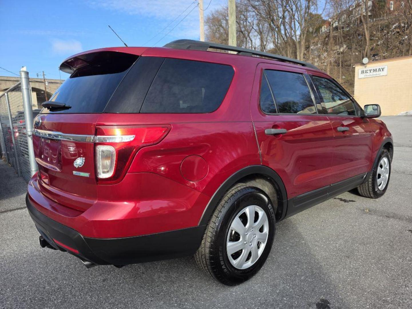 2013 RED FORD EXPLORER BASE (1FM5K7B9XDG) with an 2.0L engine, Automatic transmission, located at 117 North Cameron Street, Harrisburg, PA, 17101, (717) 963-8962, 40.267021, -76.875351 - WE FINANCE!!! Good Credit/ Bad Credit/ No Credit - ALL Trade-Ins Welcomed!!! ***Guaranteed Credit Approval*** APPLY ONLINE or CALL us TODAY ;) Please call us to discuss your cash and financing options. - Photo#4