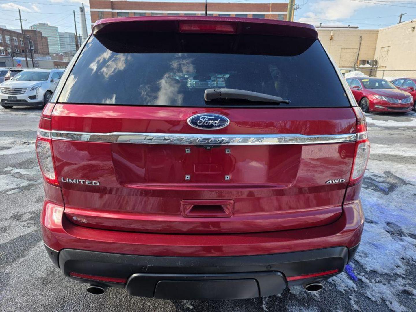 2013 RED FORD EXPLORER LIMITED (1FM5K8F80DG) with an 3.5L engine, Automatic transmission, located at 117 North Cameron Street, Harrisburg, PA, 17101, (717) 963-8962, 40.267021, -76.875351 - WE FINANCE!!! Good Credit/ Challenged Credit/ No Credit - ALL Trade-Ins Welcomed!!! APPLY ONLINE or CALL us TODAY ;) Please call us to discuss your cash and/or financing options. - Photo#3