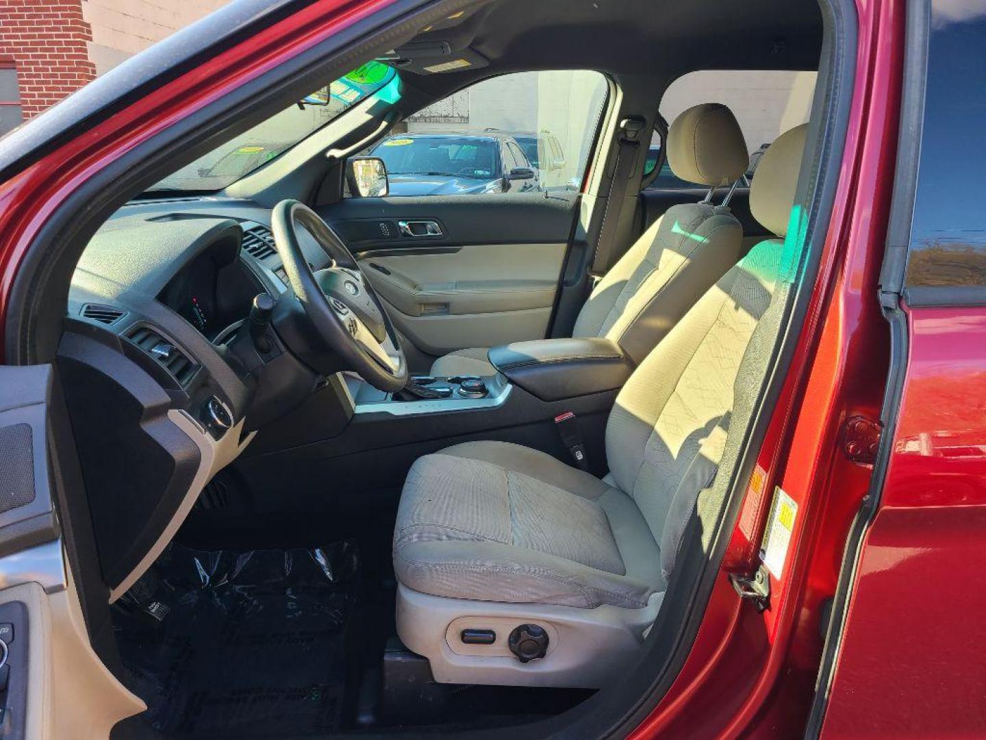 2013 RED FORD EXPLORER BASE (1FM5K8B80DG) with an 3.5L engine, Automatic transmission, located at 7981 Paxton Street, Harrisburg, PA, 17111, (717) 561-2926, 40.261490, -76.749229 - WE FINANCE!!! Good Credit/ Bad Credit/ No Credit - ALL Trade-Ins Welcomed!!! ***Guaranteed Credit Approval*** APPLY ONLINE or CALL us TODAY ;) Internet Prices and Marketplace Prices are SPECIAL discounted ***CASH DEALS*** Retail Prices are higher. Please call us to discuss your cash and finan - Photo#15