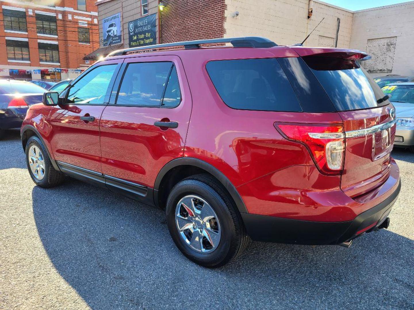 2013 RED FORD EXPLORER BASE (1FM5K8B80DG) with an 3.5L engine, Automatic transmission, located at 7981 Paxton Street, Harrisburg, PA, 17111, (717) 561-2926, 40.261490, -76.749229 - WE FINANCE!!! Good Credit/ Bad Credit/ No Credit - ALL Trade-Ins Welcomed!!! ***Guaranteed Credit Approval*** APPLY ONLINE or CALL us TODAY ;) Internet Prices and Marketplace Prices are SPECIAL discounted ***CASH DEALS*** Retail Prices are higher. Please call us to discuss your cash and finan - Photo#6