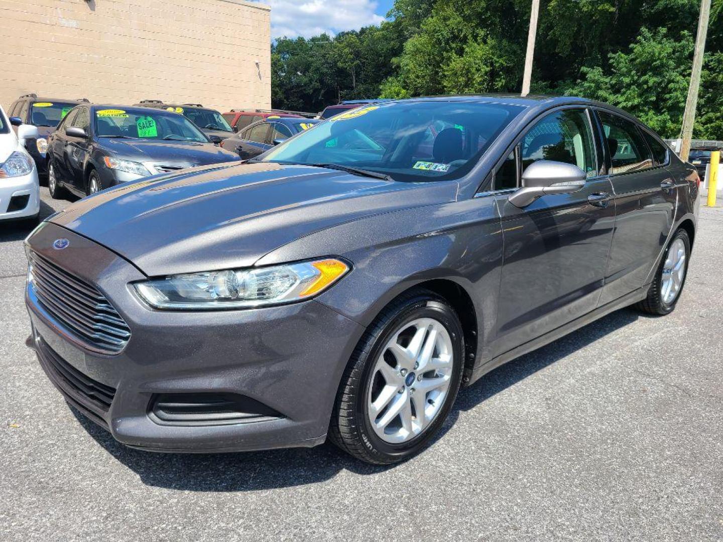 2013 GREY FORD FUSION SE (3FA6P0H76DR) with an 2.5L engine, Automatic transmission, located at 117 North Cameron Street, Harrisburg, PA, 17101, (717) 963-8962, 40.267021, -76.875351 - WE FINANCE!!! Good Credit/ Bad Credit/ No Credit - ALL Trade-Ins Welcomed!!! ***Guaranteed Credit Approval*** APPLY ONLINE or CALL us TODAY ;) Internet Prices and Marketplace Prices are SPECIAL discounted ***CASH DEALS*** Retail Prices are higher. Please call us to discuss your cash and finan - Photo#0