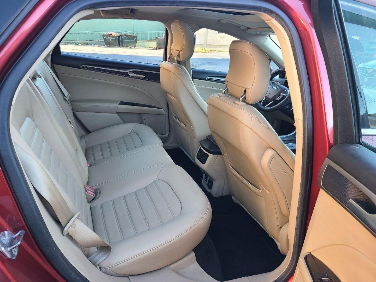2013 RED FORD FUSION SE (3FA6P0HR0DR) with an 1.6L engine, Automatic transmission, located at 117 North Cameron Street, Harrisburg, PA, 17101, (717) 963-8962, 40.267021, -76.875351 - WE FINANCE!!! Good Credit/ Bad Credit/ No Credit - ALL Trade-Ins Welcomed!!! ***Guaranteed Credit Approval*** APPLY ONLINE or CALL us TODAY ;) Please call us to discuss your cash and financing options. - Photo#27