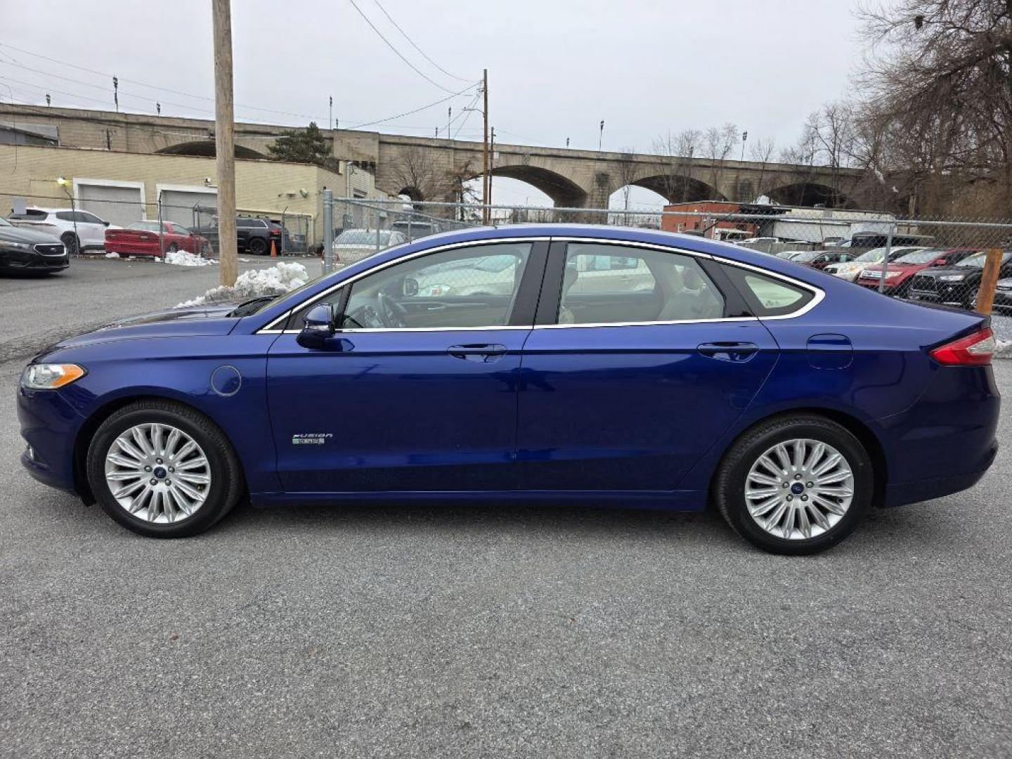 2013 BLUE FORD FUSION SE PHEV (3FA6P0PU7DR) with an 2.0L engine, Continuously Variable transmission, located at 117 North Cameron Street, Harrisburg, PA, 17101, (717) 963-8962, 40.267021, -76.875351 - WE FINANCE!!! Good Credit/ Bad Credit/ No Credit - ALL Trade-Ins Welcomed!!! ***Guaranteed Credit Approval*** APPLY ONLINE or CALL us TODAY ;) Please call us to discuss your cash and financing options. - Photo#1