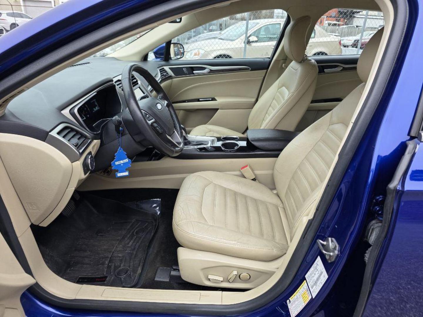 2013 BLUE FORD FUSION SE PHEV (3FA6P0PU7DR) with an 2.0L engine, Continuously Variable transmission, located at 117 North Cameron Street, Harrisburg, PA, 17101, (717) 963-8962, 40.267021, -76.875351 - WE FINANCE!!! Good Credit/ Bad Credit/ No Credit - ALL Trade-Ins Welcomed!!! ***Guaranteed Credit Approval*** APPLY ONLINE or CALL us TODAY ;) Please call us to discuss your cash and financing options. - Photo#12