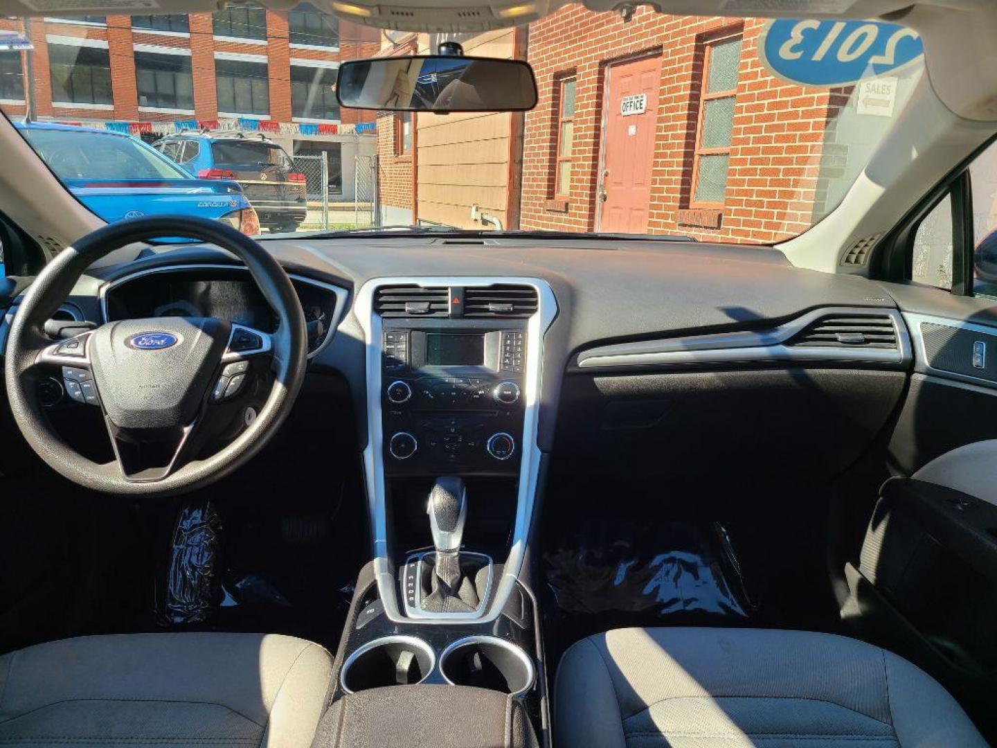 2013 BLUE FORD FUSION S (3FA6P0G77DR) with an 2.5L engine, Automatic transmission, located at 117 North Cameron Street, Harrisburg, PA, 17101, (717) 963-8962, 40.267021, -76.875351 - WE FINANCE!!! Good Credit/ Bad Credit/ No Credit - ALL Trade-Ins Welcomed!!! ***Guaranteed Credit Approval*** APPLY ONLINE or CALL us TODAY ;) Please call us to discuss your cash and financing options. - Photo#10