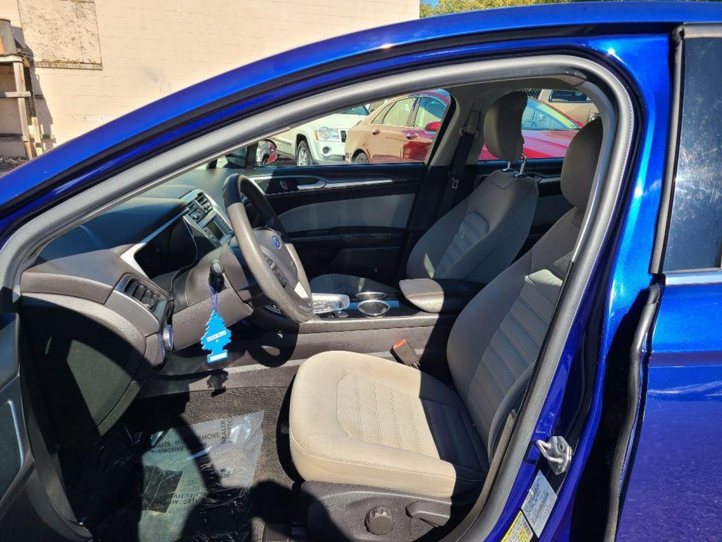 2013 BLUE FORD FUSION S (3FA6P0G77DR) with an 2.5L engine, Automatic transmission, located at 117 North Cameron Street, Harrisburg, PA, 17101, (717) 963-8962, 40.267021, -76.875351 - WE FINANCE!!! Good Credit/ Bad Credit/ No Credit - ALL Trade-Ins Welcomed!!! ***Guaranteed Credit Approval*** APPLY ONLINE or CALL us TODAY ;) Please call us to discuss your cash and financing options. - Photo#12