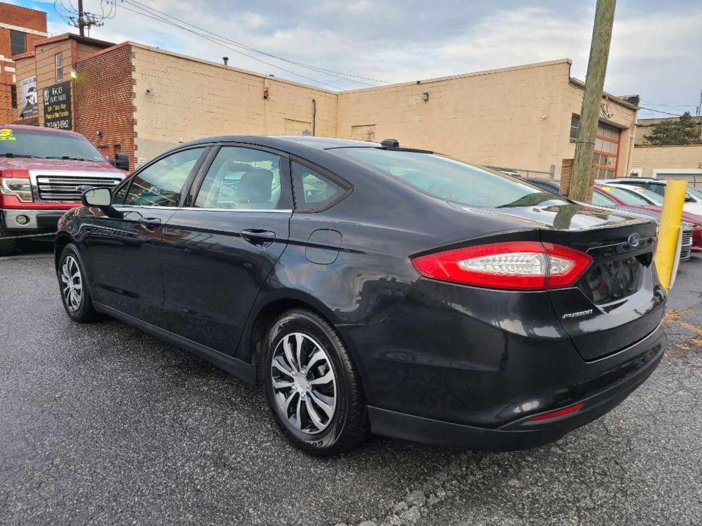 2013 BLACK FORD FUSION S (3FA6P0G74DR) with an 2.5L engine, Automatic transmission, located at 117 North Cameron Street, Harrisburg, PA, 17101, (717) 963-8962, 40.267021, -76.875351 - WE FINANCE!!! Good Credit/ Bad Credit/ No Credit - ALL Trade-Ins Welcomed!!! ***Guaranteed Credit Approval*** APPLY ONLINE or CALL us TODAY ;) Please call us to discuss your cash and financing options. - Photo#2