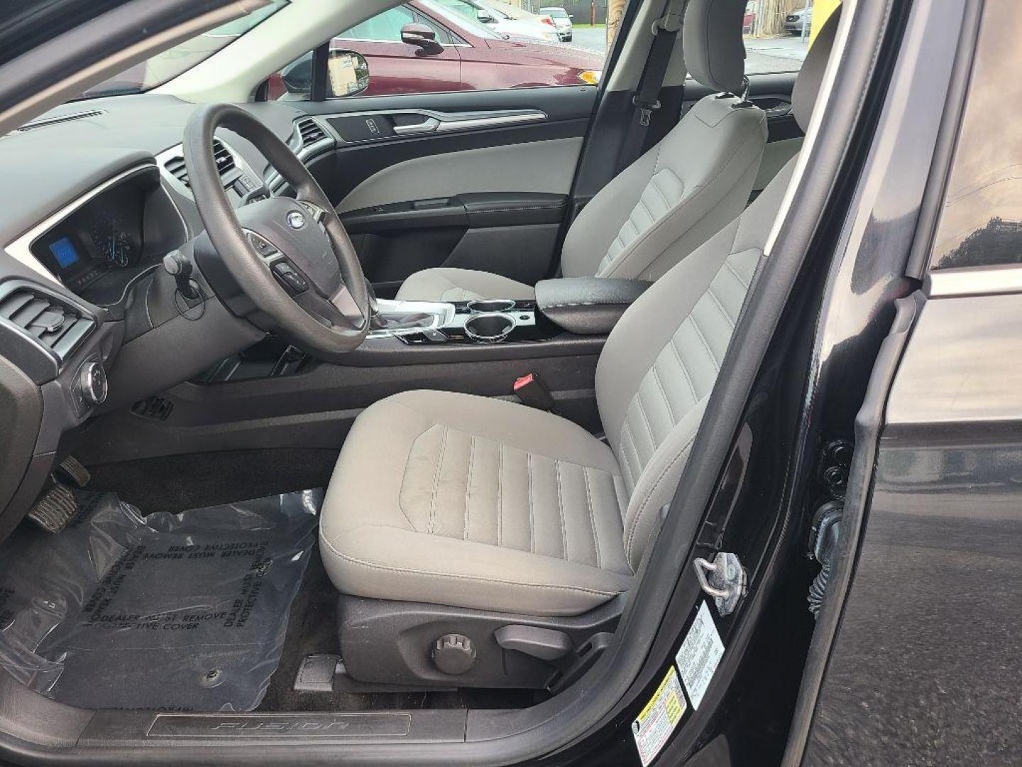 2013 BLACK FORD FUSION S (3FA6P0G74DR) with an 2.5L engine, Automatic transmission, located at 117 North Cameron Street, Harrisburg, PA, 17101, (717) 963-8962, 40.267021, -76.875351 - WE FINANCE!!! Good Credit/ Bad Credit/ No Credit - ALL Trade-Ins Welcomed!!! ***Guaranteed Credit Approval*** APPLY ONLINE or CALL us TODAY ;) Please call us to discuss your cash and financing options. - Photo#12