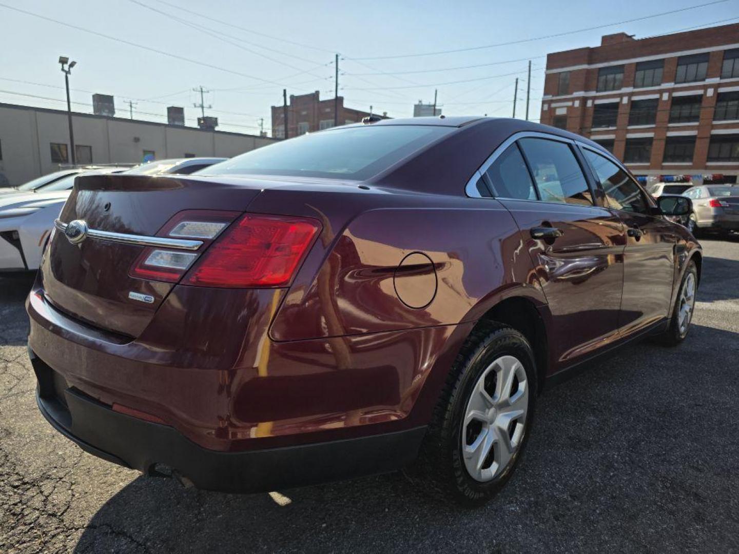 2013 BURG FORD TAURUS POLICE INTERCEPTOR (1FAHP2M87DG) with an 3.5L engine, Automatic transmission, located at 117 North Cameron Street, Harrisburg, PA, 17101, (717) 963-8962, 40.267021, -76.875351 - WE FINANCE!!! Good Credit/ Bad Credit/ No Credit - ALL Trade-Ins Welcomed!!! ***Guaranteed Credit Approval*** APPLY ONLINE or CALL us TODAY ;) Please call us to discuss your cash and financing options. - Photo#4