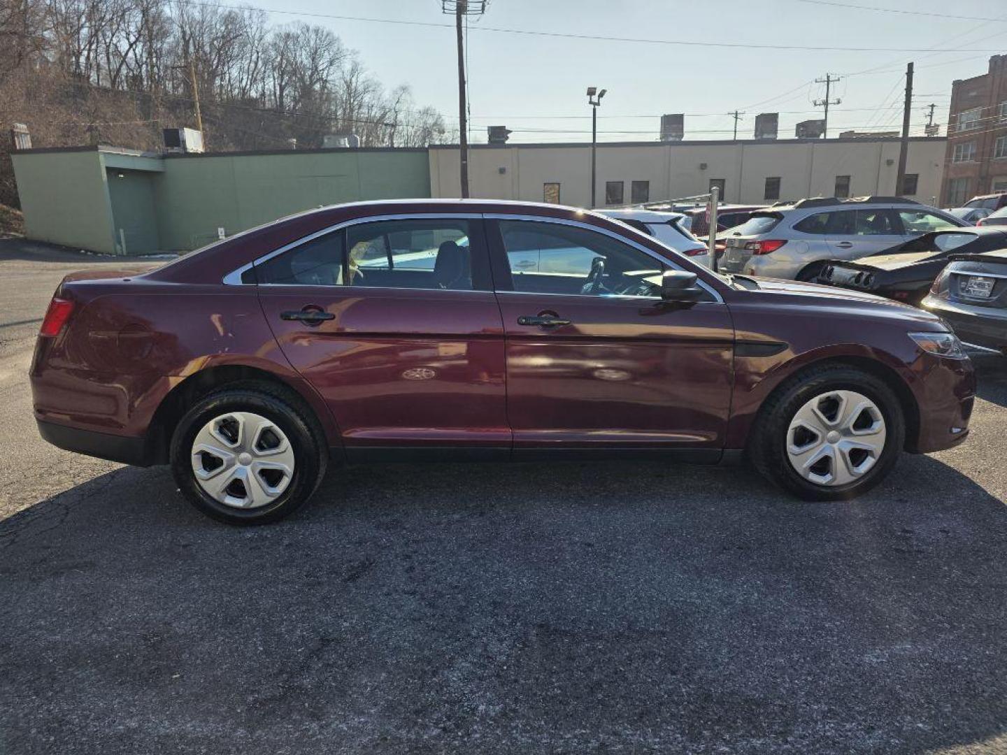 2013 BURG FORD TAURUS POLICE INTERCEPTOR (1FAHP2M87DG) with an 3.5L engine, Automatic transmission, located at 117 North Cameron Street, Harrisburg, PA, 17101, (717) 963-8962, 40.267021, -76.875351 - WE FINANCE!!! Good Credit/ Bad Credit/ No Credit - ALL Trade-Ins Welcomed!!! ***Guaranteed Credit Approval*** APPLY ONLINE or CALL us TODAY ;) Please call us to discuss your cash and financing options. - Photo#5