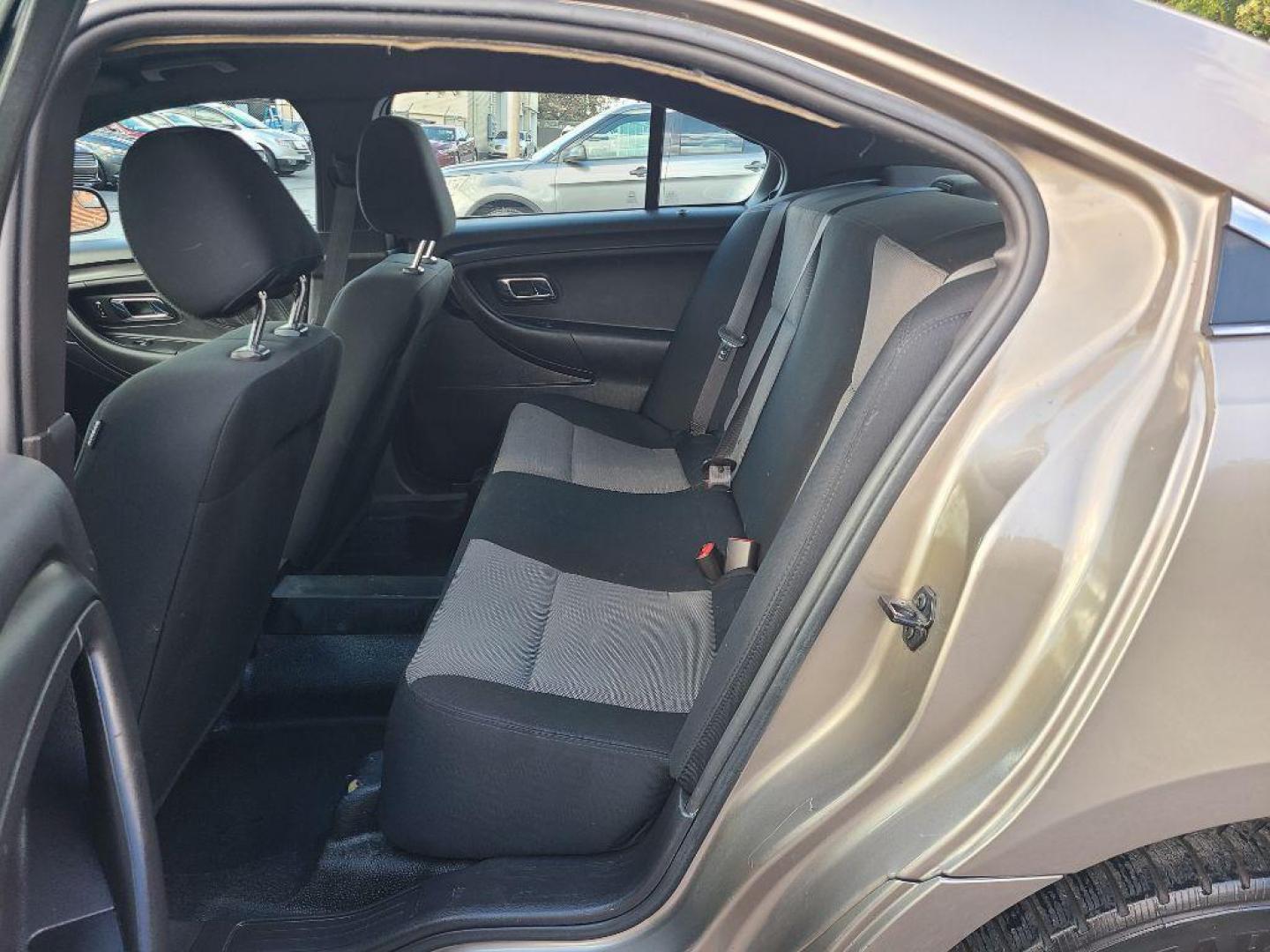 2013 GRAY FORD TAURUS POLICE INTERCEPTOR (1FAHP2M82DG) with an 3.5L engine, Automatic transmission, located at 117 North Cameron Street, Harrisburg, PA, 17101, (717) 963-8962, 40.267021, -76.875351 - WE FINANCE!!! Good Credit/ Bad Credit/ No Credit - ALL Trade-Ins Welcomed!!! ***Guaranteed Credit Approval*** APPLY ONLINE or CALL us TODAY ;) Please call us to discuss your cash and financing options. - Photo#11