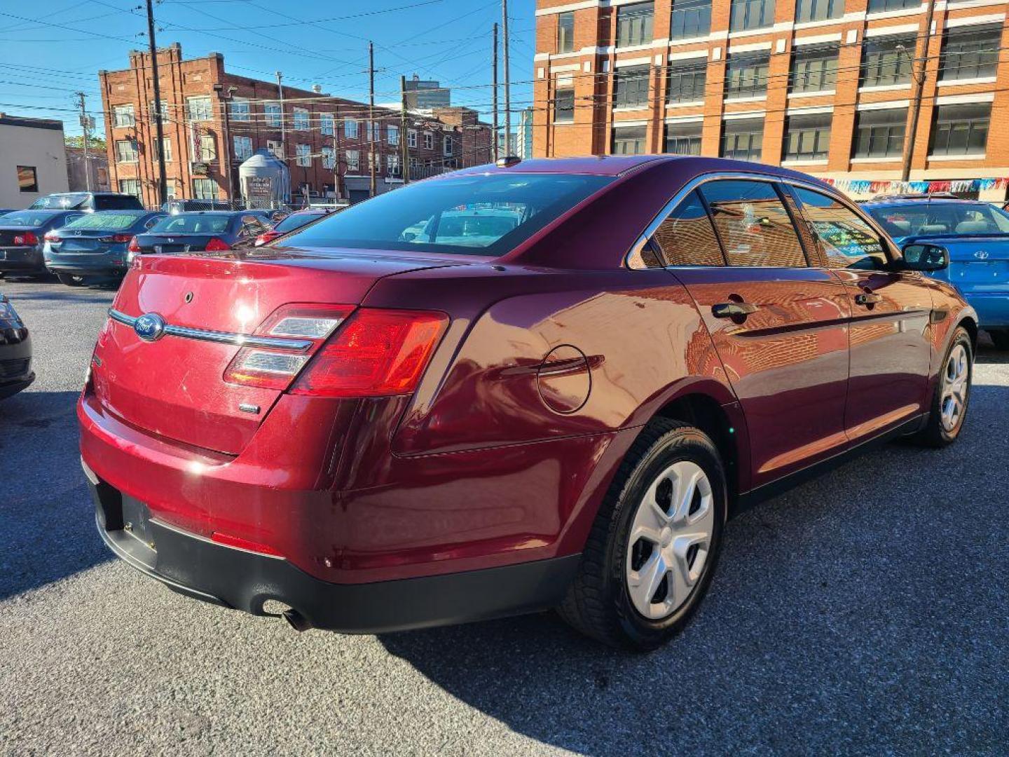 2013 BURG FORD TAURUS POLICE INTERCEPTOR (1FAHP2M89DG) with an 3.5L engine, Automatic transmission, located at 117 North Cameron Street, Harrisburg, PA, 17101, (717) 963-8962, 40.267021, -76.875351 - WE FINANCE!!! Good Credit/ Bad Credit/ No Credit - ALL Trade-Ins Welcomed!!! ***Guaranteed Credit Approval*** APPLY ONLINE or CALL us TODAY ;) Please call us to discuss your cash and financing options. - Photo#4