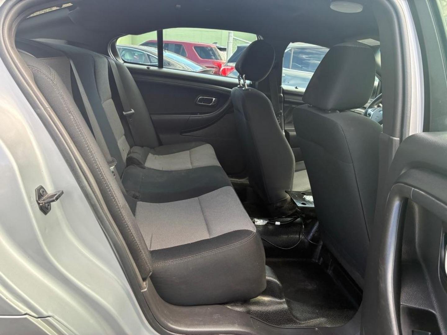 2013 SILVER FORD TAURUS POLICE INTERCEPTOR (1FAHP2MK3DG) with an 3.7L engine, Automatic transmission, located at 117 North Cameron Street, Harrisburg, PA, 17101, (717) 963-8962, 40.267021, -76.875351 - Photo#9