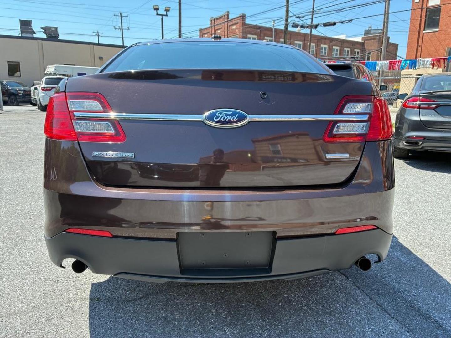 2013 BROWN FORD TAURUS POLICE INTERCEPTOR (1FAHP2M84DG) with an 3.5L engine, Automatic transmission, located at 117 North Cameron Street, Harrisburg, PA, 17101, (717) 963-8962, 40.267021, -76.875351 - WE FINANCE!!! MOST vehicles are available for financing. Good Credit/ Challenged Credit/ No Credit - ALL Trade-Ins Welcomed!!! APPLY ONLINE or CALL us TODAY Please call us to discuss your cash and/or financing options. Thanks for cheching our inventory! We're here to help. - Photo#3