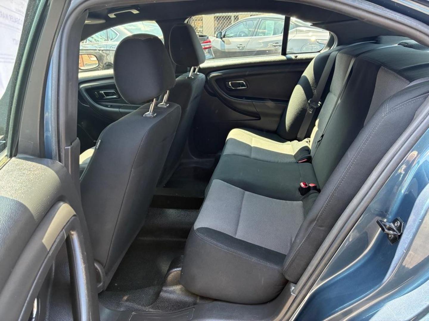 2013 BLUE FORD TAURUS POLICE INTERCEPTOR (1FAHP2M80DG) with an 3.5L engine, Automatic transmission, located at 117 North Cameron Street, Harrisburg, PA, 17101, (717) 963-8962, 40.267021, -76.875351 - WE FINANCE!!! MOST vehicles are available for financing. Good Credit/ Challenged Credit/ No Credit - ALL Trade-Ins Welcomed!!! APPLY ONLINE or CALL us TODAY Please call us to discuss your cash and/or financing options. Thanks for cheching our inventory! We're here to help. - Photo#11