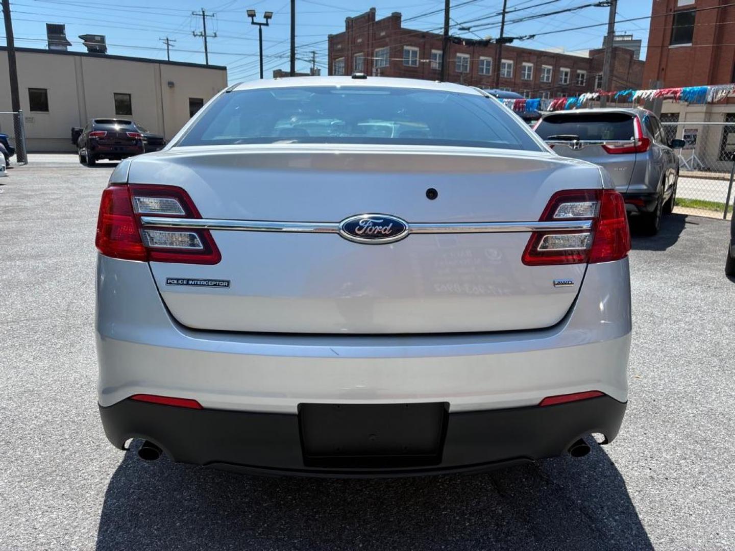 2013 SILVER FORD TAURUS POLICE INTERCEPTOR (1FAHP2M81DG) with an 3.5L engine, Automatic transmission, located at 117 North Cameron Street, Harrisburg, PA, 17101, (717) 963-8962, 40.267021, -76.875351 - WE FINANCE!!! MOST vehicles are available for financing. Good Credit/ Challenged Credit/ No Credit - ALL Trade-Ins Welcomed!!! APPLY ONLINE or CALL us TODAY Please call us to discuss your cash and/or financing options. Thanks for cheching our inventory! We're here to help. - Photo#3