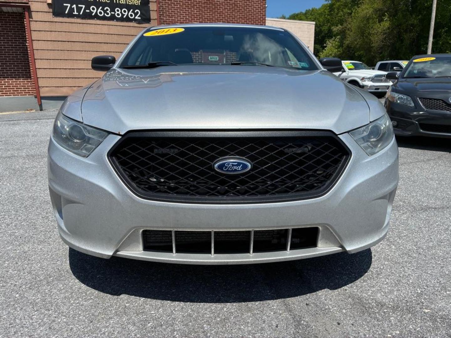 2013 SILVER FORD TAURUS POLICE INTERCEPTOR (1FAHP2M81DG) with an 3.5L engine, Automatic transmission, located at 117 North Cameron Street, Harrisburg, PA, 17101, (717) 963-8962, 40.267021, -76.875351 - WE FINANCE!!! MOST vehicles are available for financing. Good Credit/ Challenged Credit/ No Credit - ALL Trade-Ins Welcomed!!! APPLY ONLINE or CALL us TODAY Please call us to discuss your cash and/or financing options. Thanks for cheching our inventory! We're here to help. - Photo#6