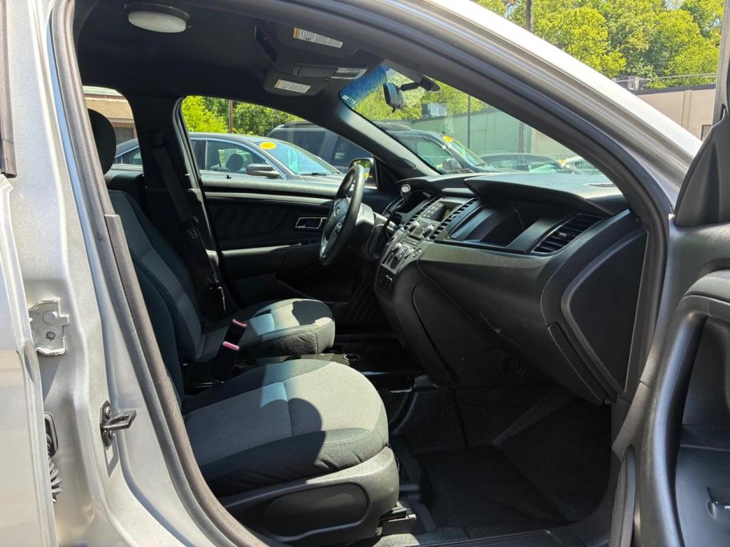 2013 SILVER FORD TAURUS POLICE INTERCEPTOR (1FAHP2M81DG) with an 3.5L engine, Automatic transmission, located at 117 North Cameron Street, Harrisburg, PA, 17101, (717) 963-8962, 40.267021, -76.875351 - WE FINANCE!!! MOST vehicles are available for financing. Good Credit/ Challenged Credit/ No Credit - ALL Trade-Ins Welcomed!!! APPLY ONLINE or CALL us TODAY Please call us to discuss your cash and/or financing options. Thanks for cheching our inventory! We're here to help. - Photo#7