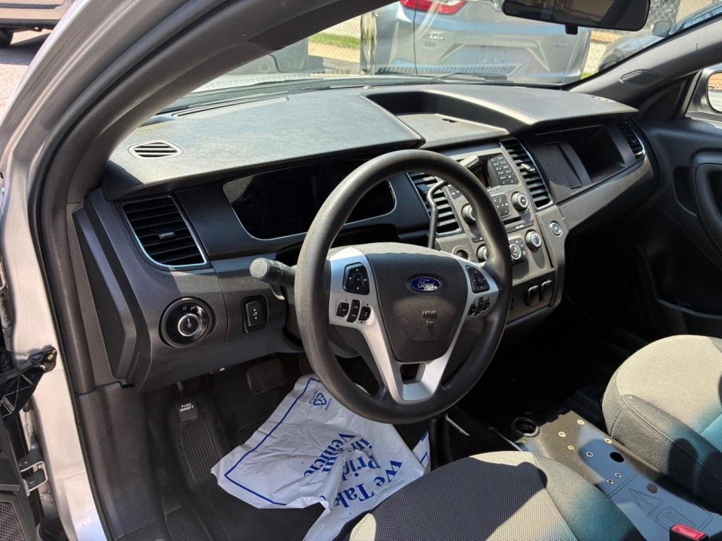 2013 SILVER FORD TAURUS POLICE INTERCEPTOR (1FAHP2M81DG) with an 3.5L engine, Automatic transmission, located at 117 North Cameron Street, Harrisburg, PA, 17101, (717) 963-8962, 40.267021, -76.875351 - WE FINANCE!!! MOST vehicles are available for financing. Good Credit/ Challenged Credit/ No Credit - ALL Trade-Ins Welcomed!!! APPLY ONLINE or CALL us TODAY Please call us to discuss your cash and/or financing options. Thanks for cheching our inventory! We're here to help. - Photo#13